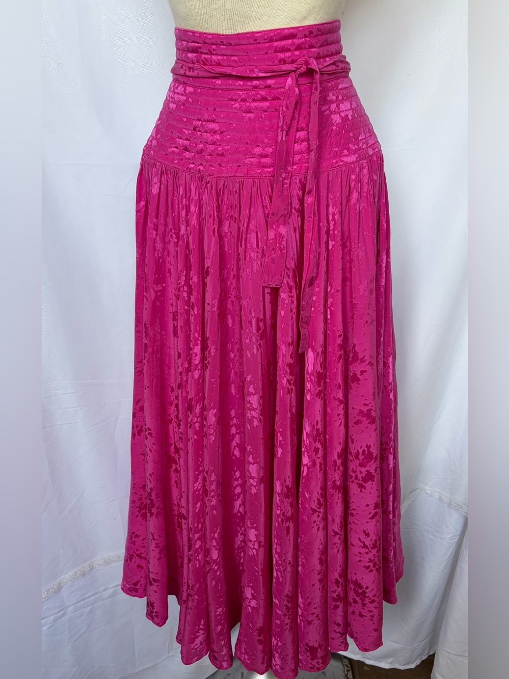 Vintage Jacquard Silk High-Waist Maxi Skirt with Tie Waist –Peony Pink